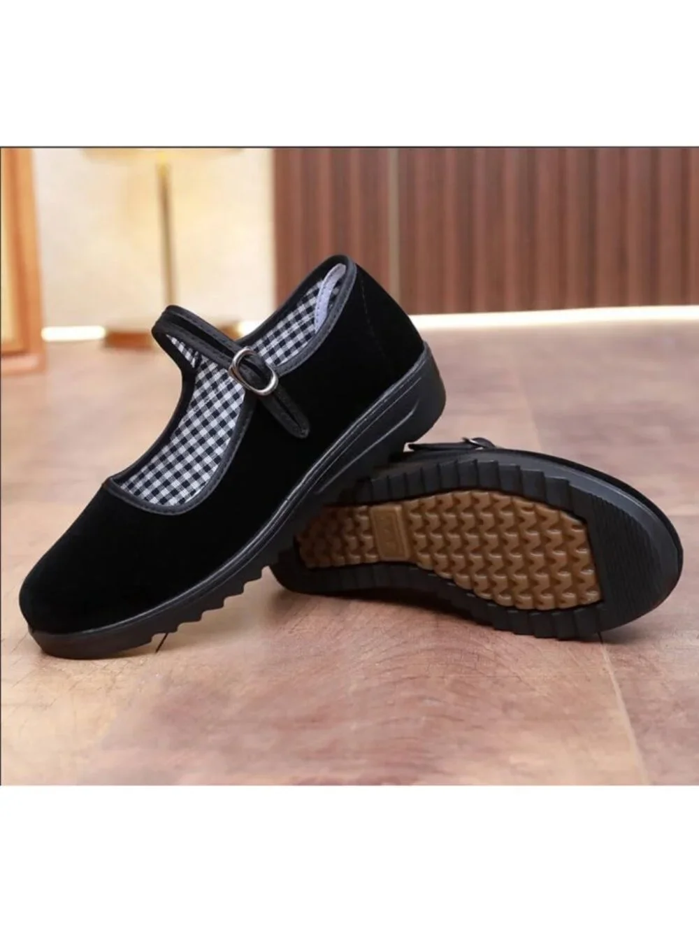 Chic Black Velvet Mary Jane Flats for Women | Stylish Comfort & Versatile Wear